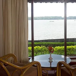 Aquasserenne Resort Kollam